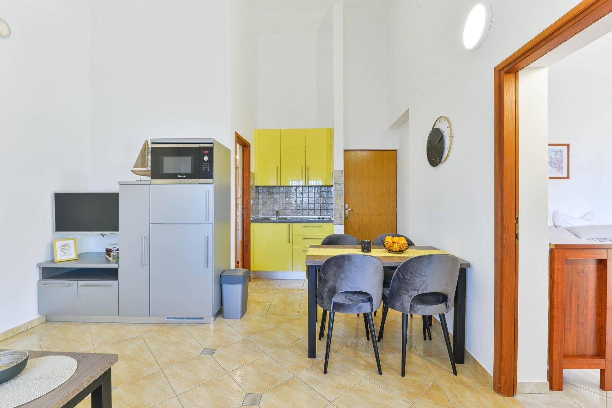 Apartment House Inga ヴィル エクステリア 写真