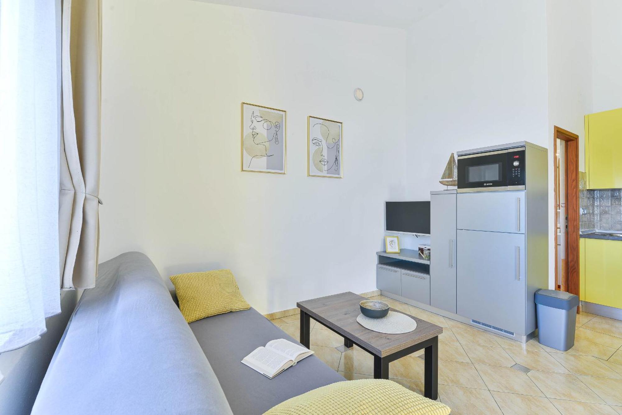 Apartment House Inga ヴィル エクステリア 写真