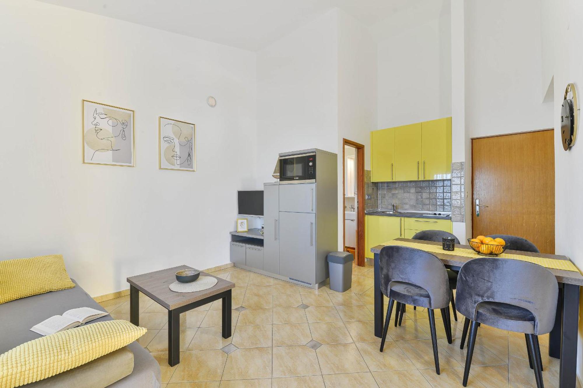 Apartment House Inga ヴィル エクステリア 写真